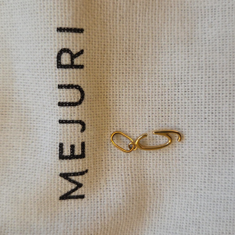 Mejuri G cursive letter charm